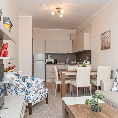 Burgas Residence 610 Апартаменты *